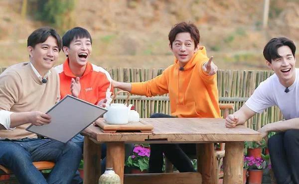 何炅还在向往的生活吗,何炅还能上向往的生活吗