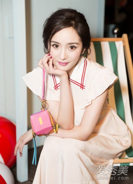 后面的发际线特别低适合什么发型,发际线太低留什么刘海