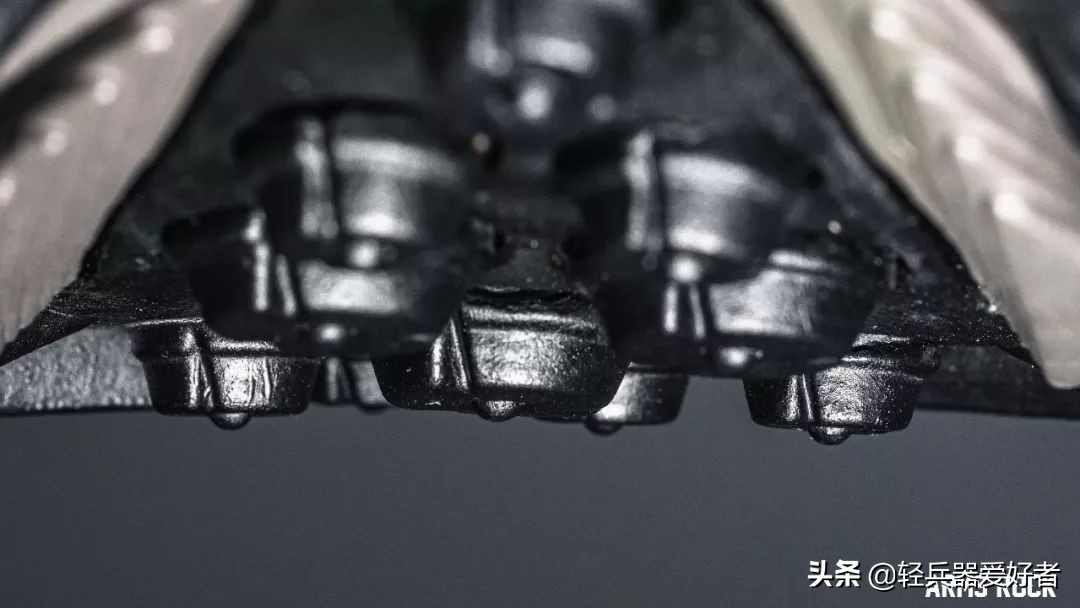 秋冬季穿什么鞋保暖防水,穿什么防滑鞋好