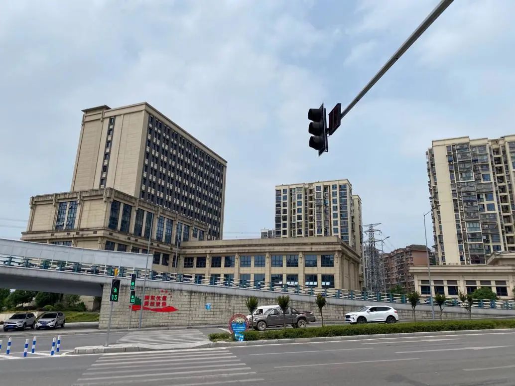 重庆渝北的鬼屋,重庆开发商破产