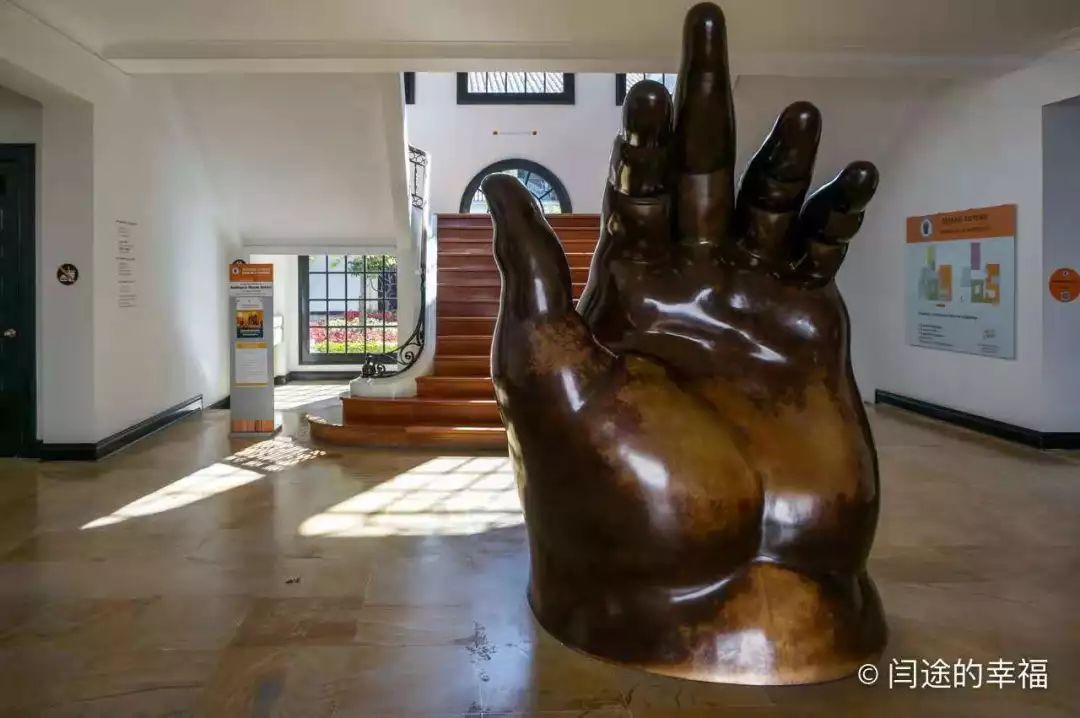 世界上最奇葩的艺术作品,世界上最奇葩的一位大师