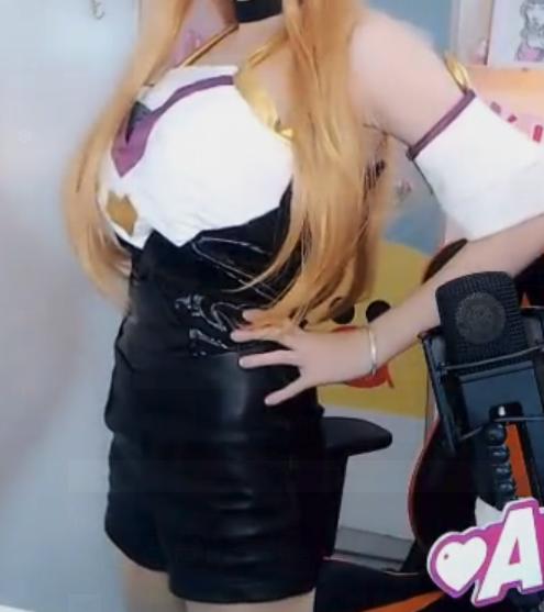 周淑怡cosplay阿狸,周淑怡直播玩阿狸