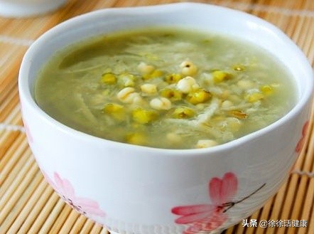 绿豆汤解暑绿豆要不要熬开花,炎炎夏日少不了的清热解暑绿豆汤