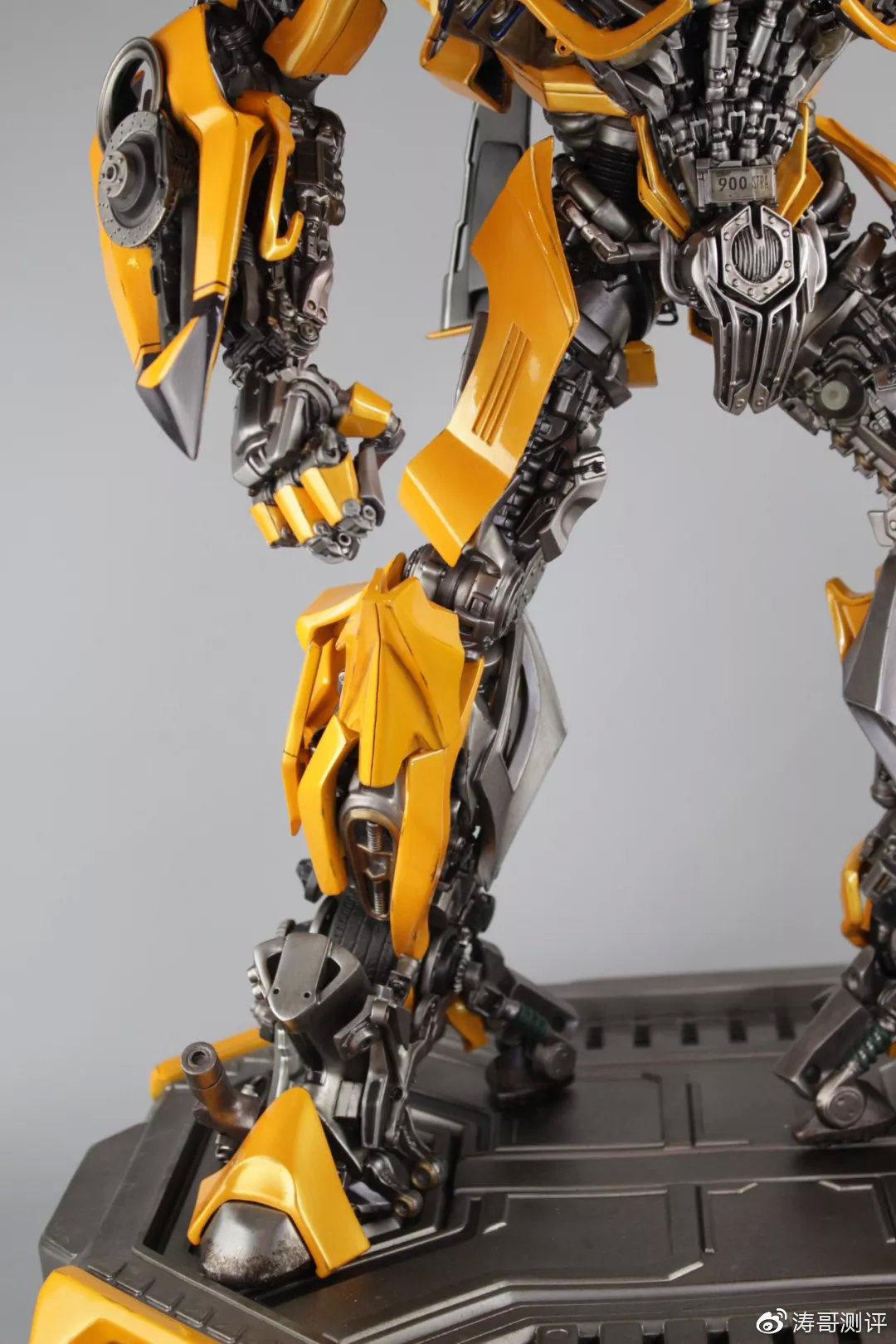 开箱价值1万的新年礼物,10000元以上的大黄蜂模型