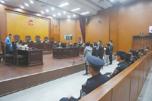 同款衣服打假如何索赔,假冒品牌服装涉案300万怎么处理