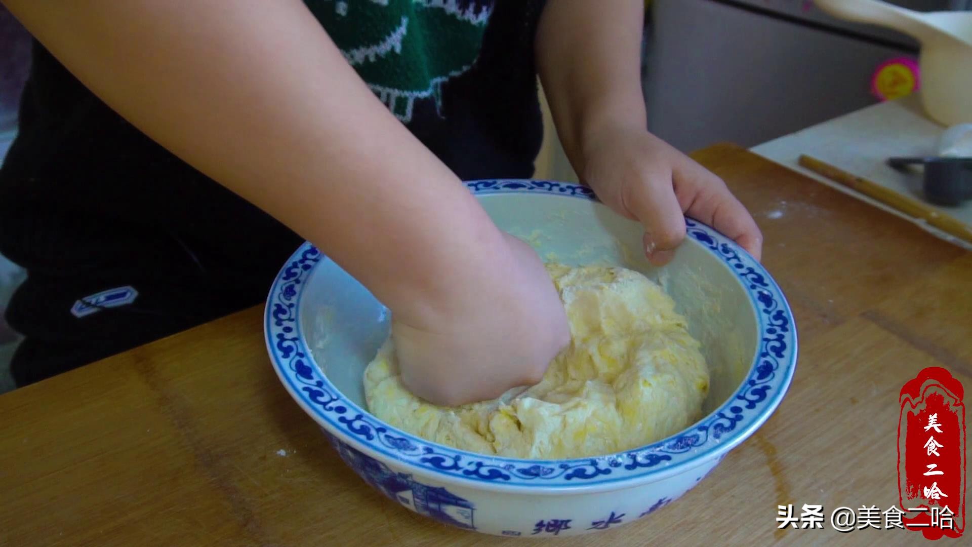 做速冻油条怎么做才能蓬松酥脆,油条的做法和配方酥脆蓬松早餐店