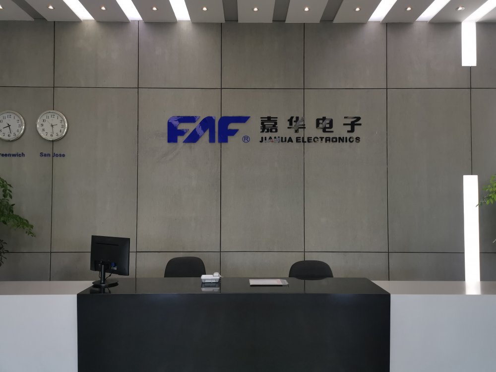 「图文」庆城县政府与江苏省昆山嘉华电子有限公司签订项目合作框架协议