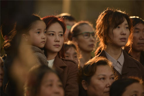 再看《我不是药神》，才发现最可怕的不是穷，而是人心