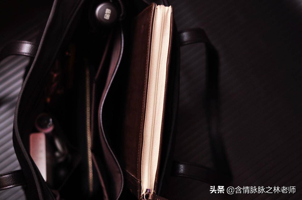 tomtoc托特包男生可以背吗,tomtoc简约托特包