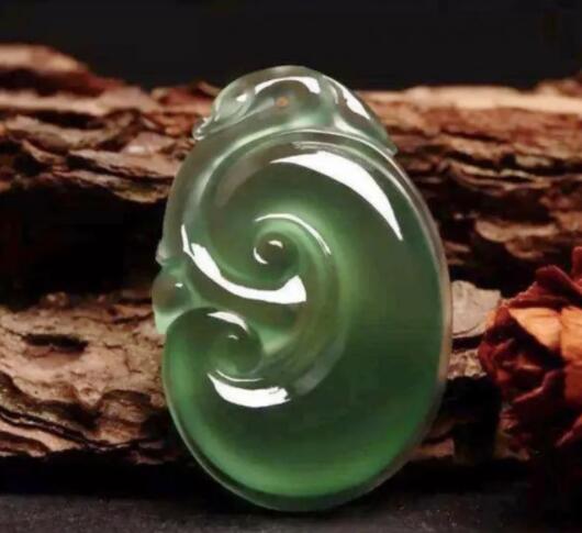 六千左右油青种翡翠是什么档次,翡翠有意思