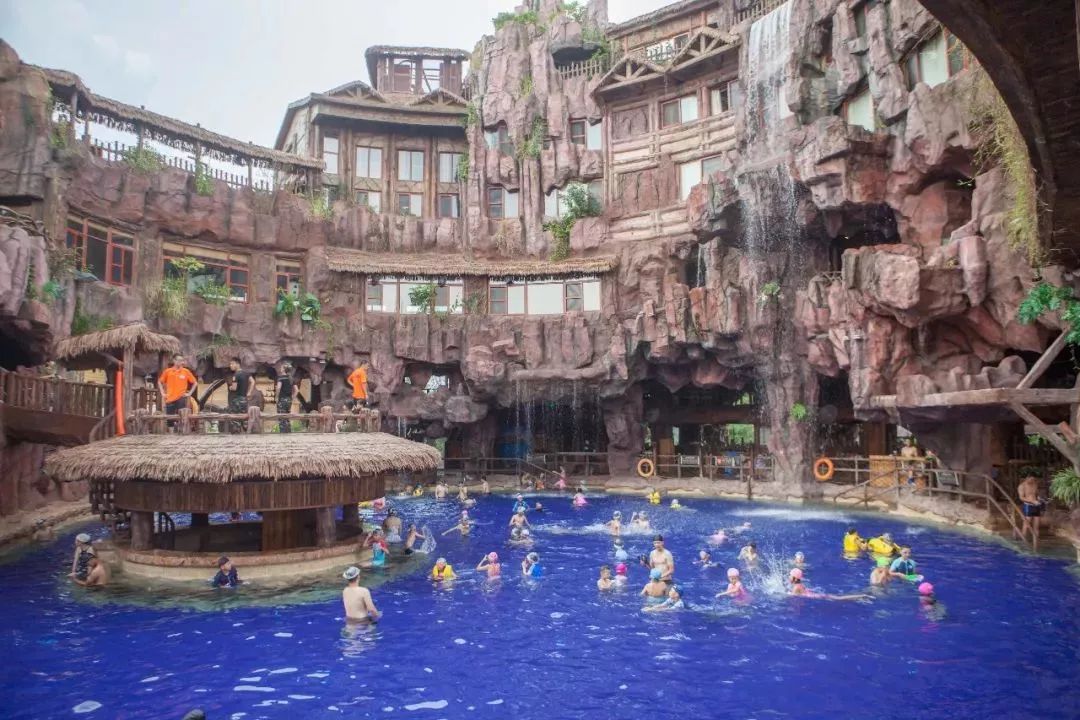 中秋国庆仅138元，两人同行玩转5A长鹿旅游休博园+童话动物王国