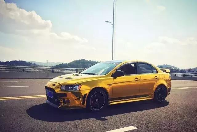 街霸三菱翼神改装,三菱evo街霸改装