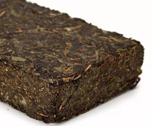 老白茶和老黑茶的味道和口感,老白茶黑茶哪种更适合养生