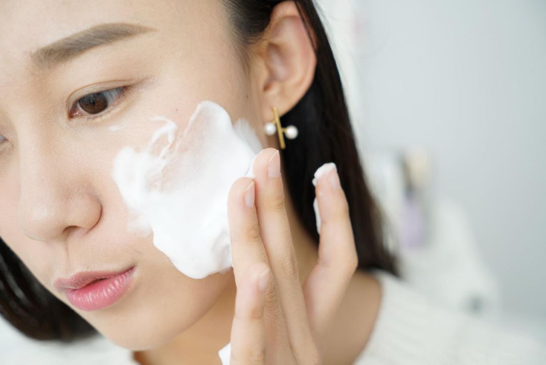 资生堂洗颜专科珊珂泡沫洗面奶,洗颜专科和珊珂的区别有什么