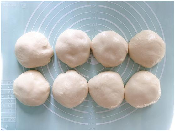 不用排队了！上海阿大葱油饼在家就能做，个个香酥脆，孩子抢着吃