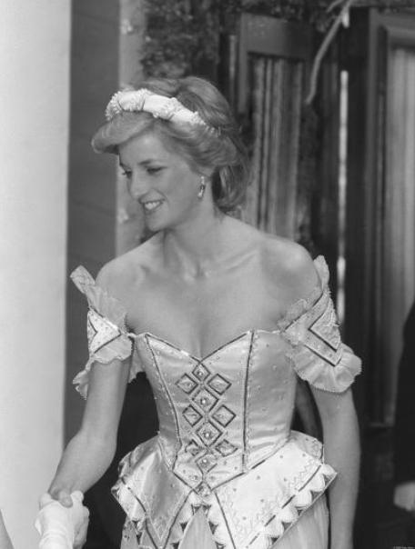 查尔斯提起戴安娜,查尔斯看到戴安娜跳芭蕾发怒