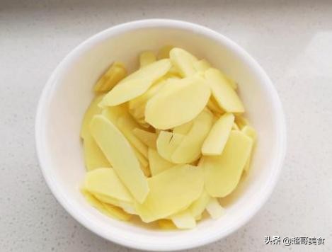 夏天吃姜用嫩姜泡醋怎么泡法,生姜夏季要这样吃