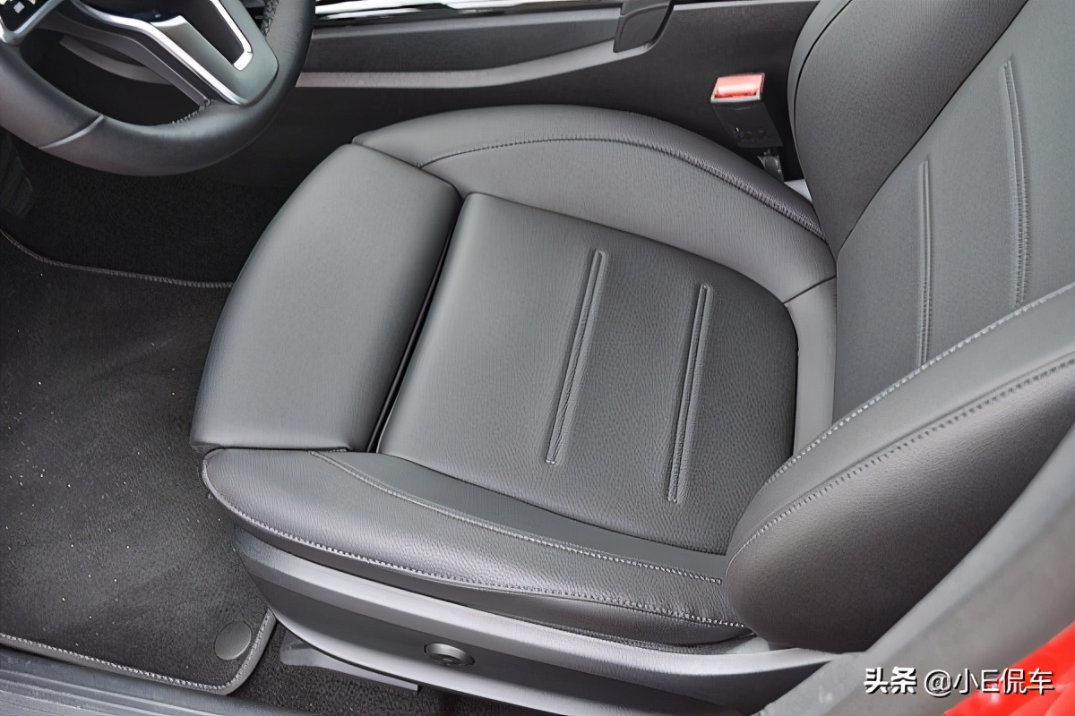 奔驰cla200动感和时尚的区别,新款奔驰cla200试驾视频