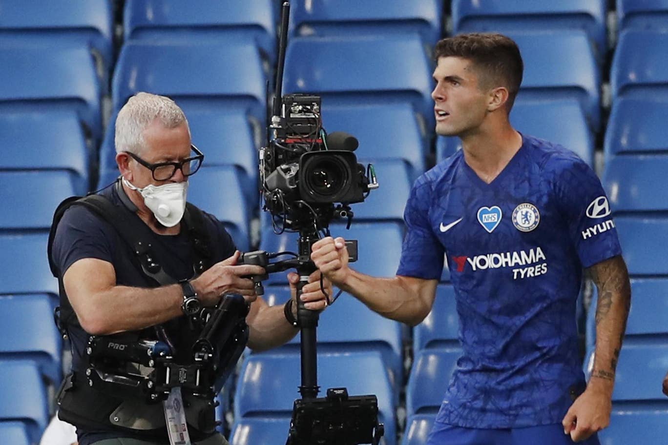 兰帕德英超谢幕战,英超切尔西1-1曼联集锦