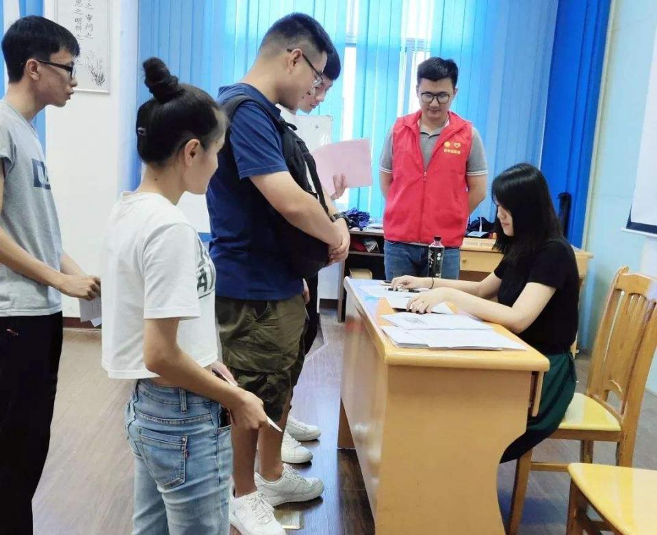 50岁以后干什么工作比较合适,什么职业可以顾家工作两不误