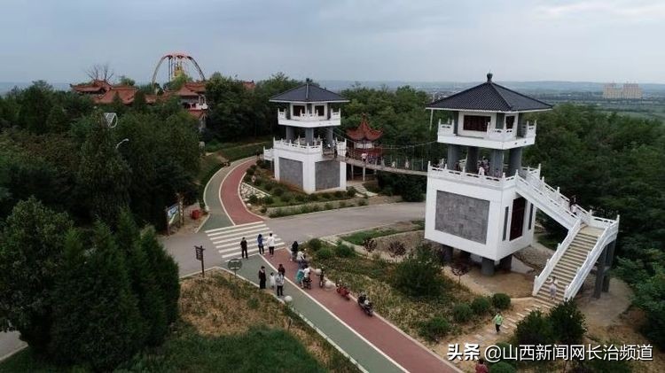 鎴戜滑韬竟鐨勬柊闂绘湁鍝簺,鎴戜滑韬竟鐨勪簩闈掍細灞辫タ