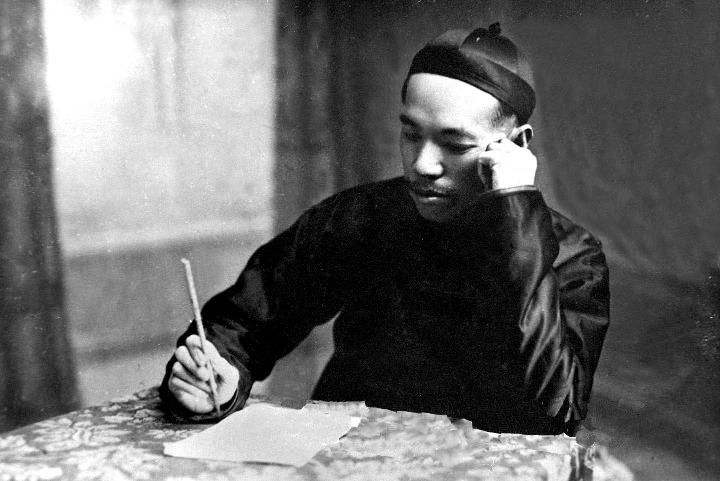 “中华民族”一词是谁提出的？抗日战争时期怎么做到广泛传播的