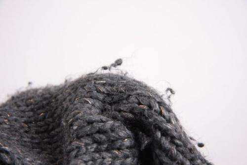 毛衣起球能用除毛刷吗,毛衣起球不用急用它擦一擦