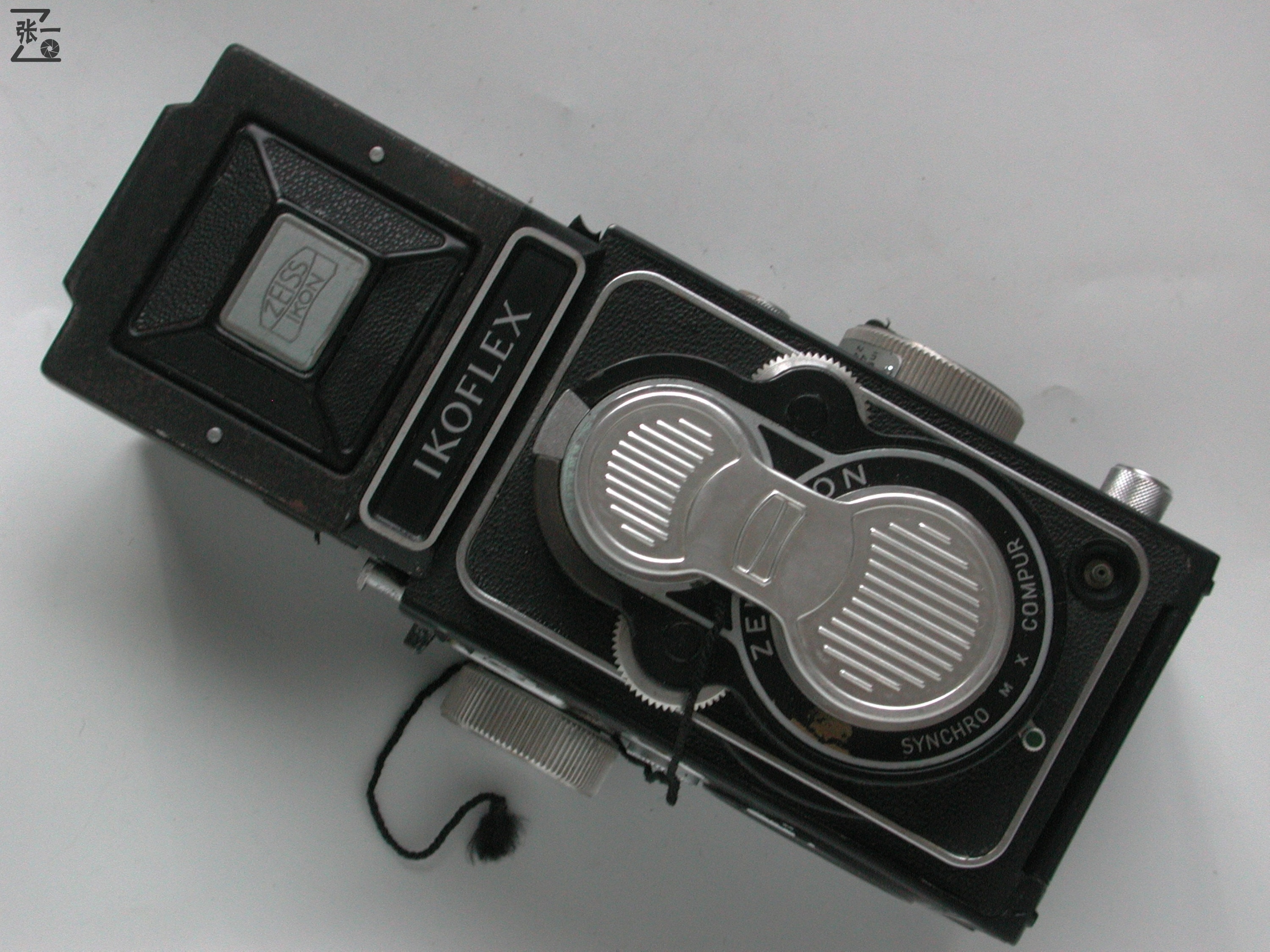 右手调焦的双反照相机：WalzflexIIIA！日本制造