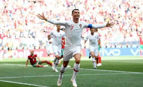 世界杯球员c罗励志故事文字版,2022世界杯c罗球迷心路历程