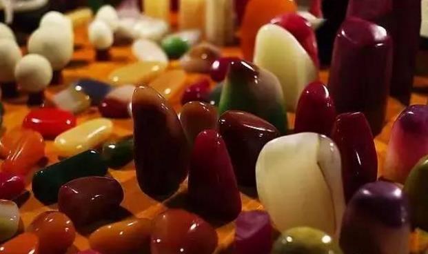 玉和翡翠的区别好在哪里,玉和翡翠有什么区别哪个好一些