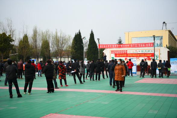 为疫情付出重大牺牲,为抗击疫情所付出的人和事