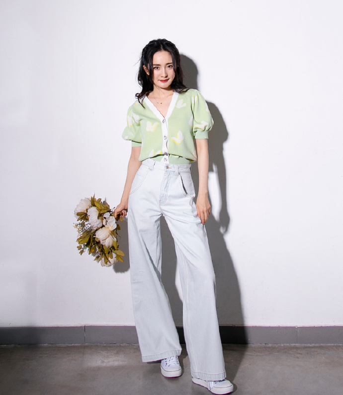 杨幂gucci开衫,杨幂蓝色开衫