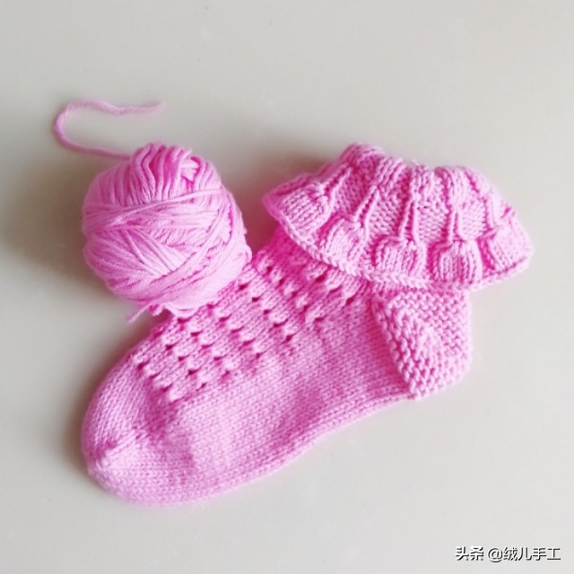 从脚尖织袜子要起多少针,从脚尖起头织袜子