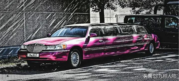 人生最可怕的事，是不知道身边躺着个张东升