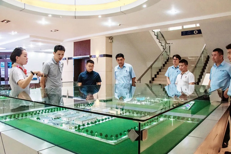 再度携手‧共话未来│东莞兆生家具一行到大宝漆参观考察