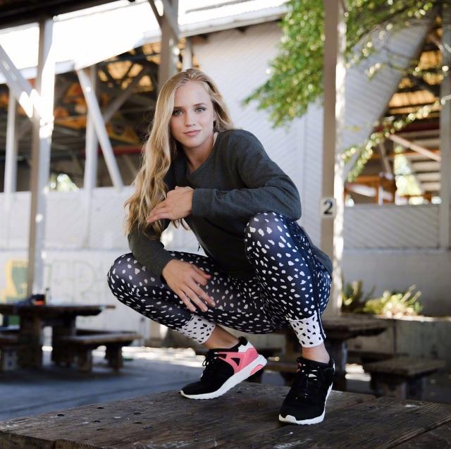 美国篮球女神hailey集锦,美国篮球女神hailey跳舞