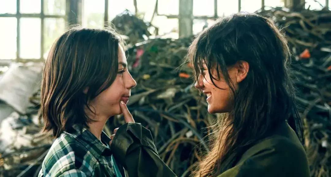 10部哈哈哈的喜剧片，躺着笑出腹肌！你看过几部？