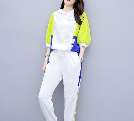 这几款连衣裙显瘦减龄穿上超迷人,收腰显瘦连衣裙两件套装