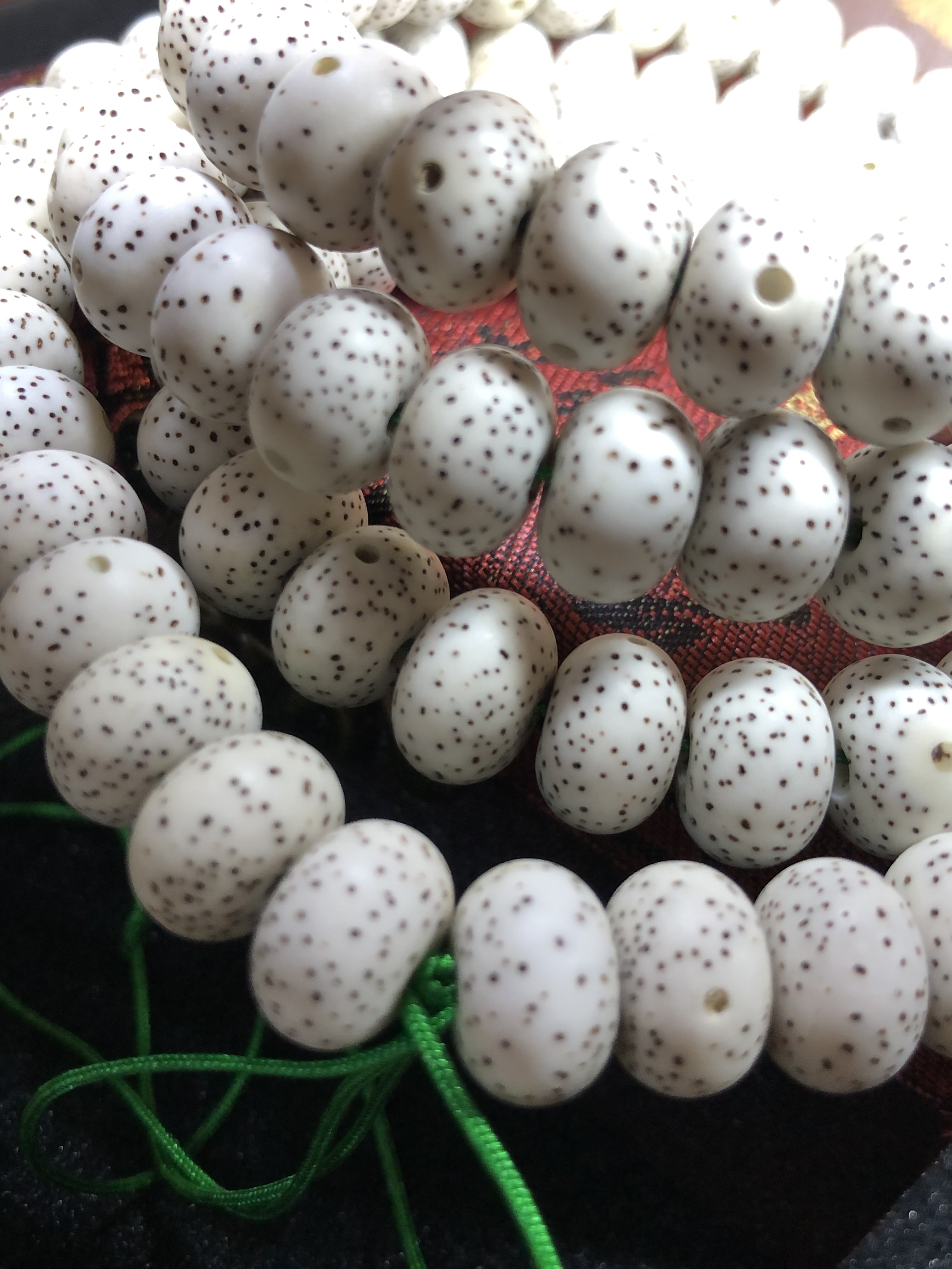 星月菩提陈籽怎么挑选,新手怎么挑星月菩提手串