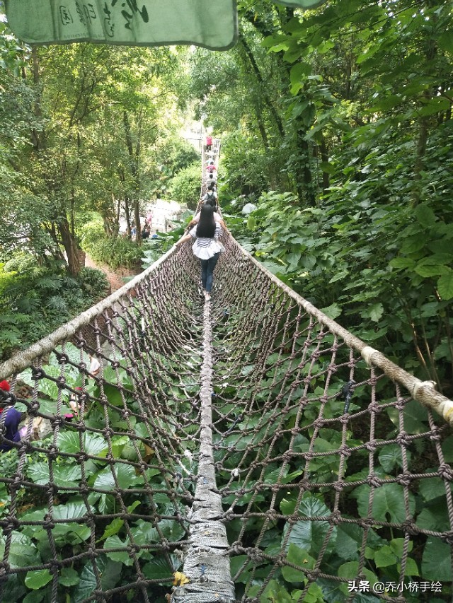 经过两次高考终于敲开大学的校门,经过两次高考终于敲开学校门