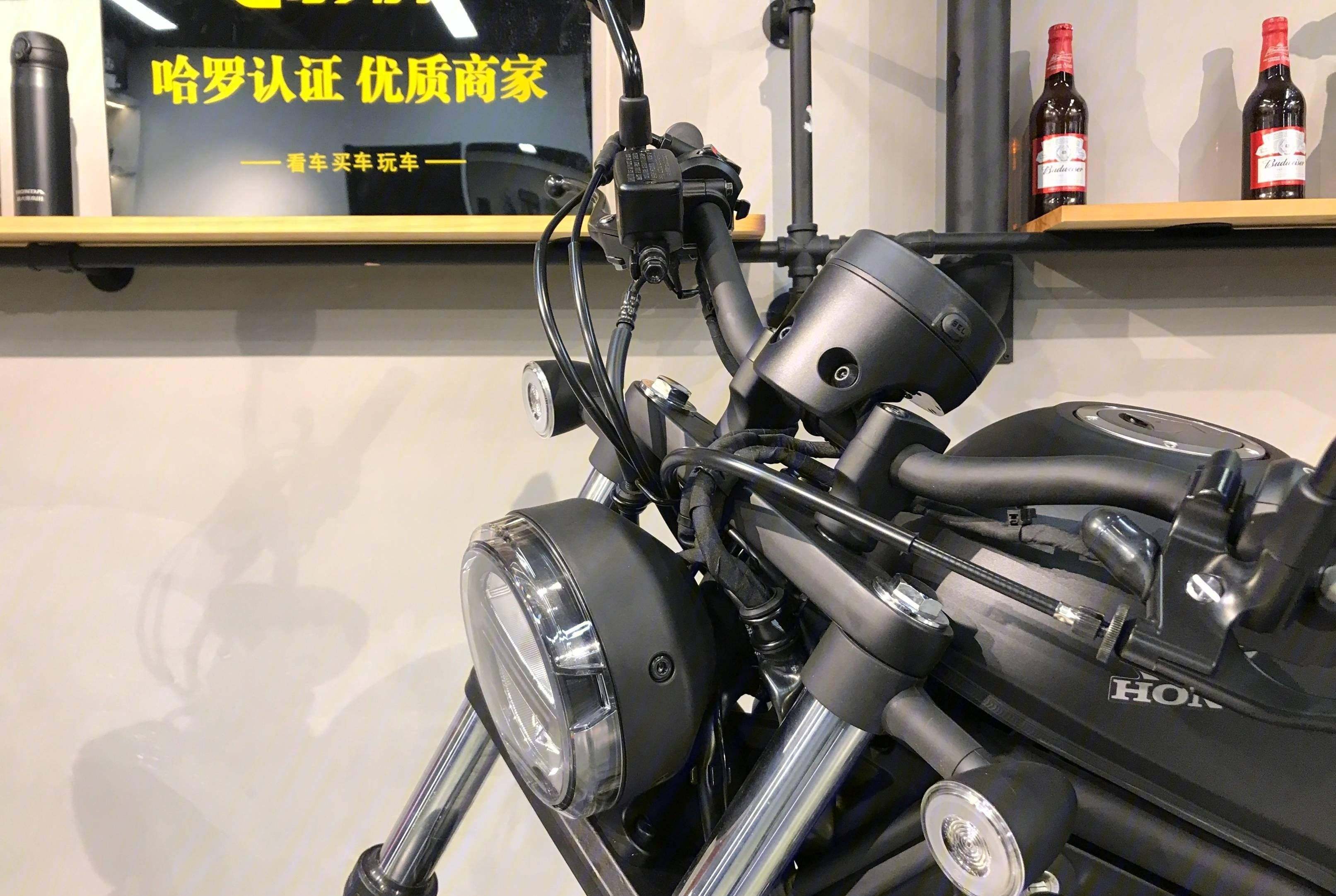 HONDACM300一款舒适而又省心的巡航入门车型