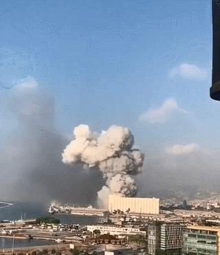 爆炸蘑菇云是怎么形成的,蘑菇云爆炸时的样子