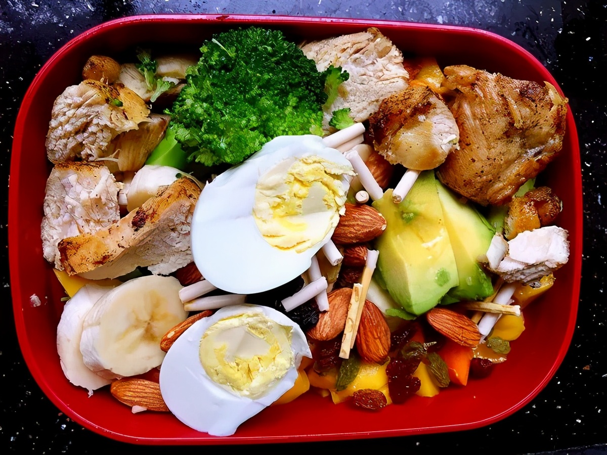 成功减重100斤的博主,美国博主承认减肥