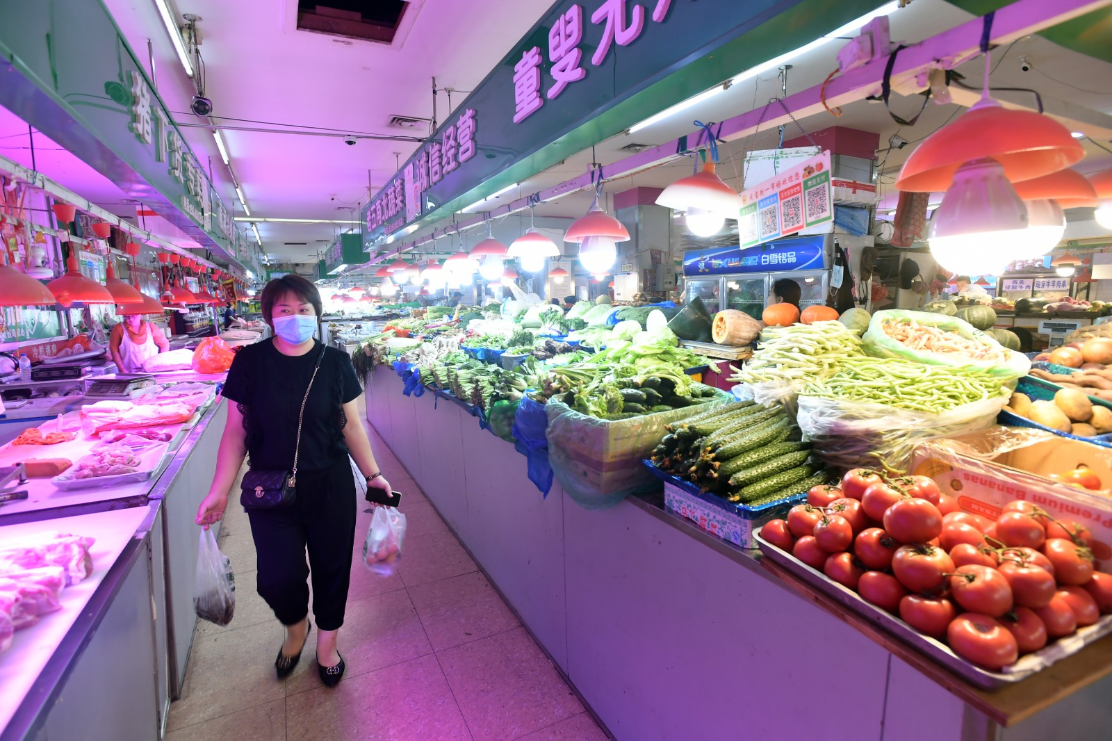 努力建设高质量发展高品质生活示范区和平一家人创卫攻坚忙