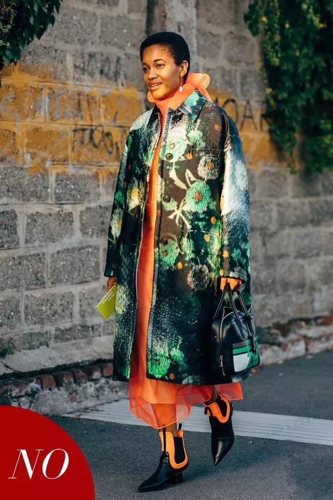 裙摆大衣怎么穿好看,大衣里面的裙子怎么穿