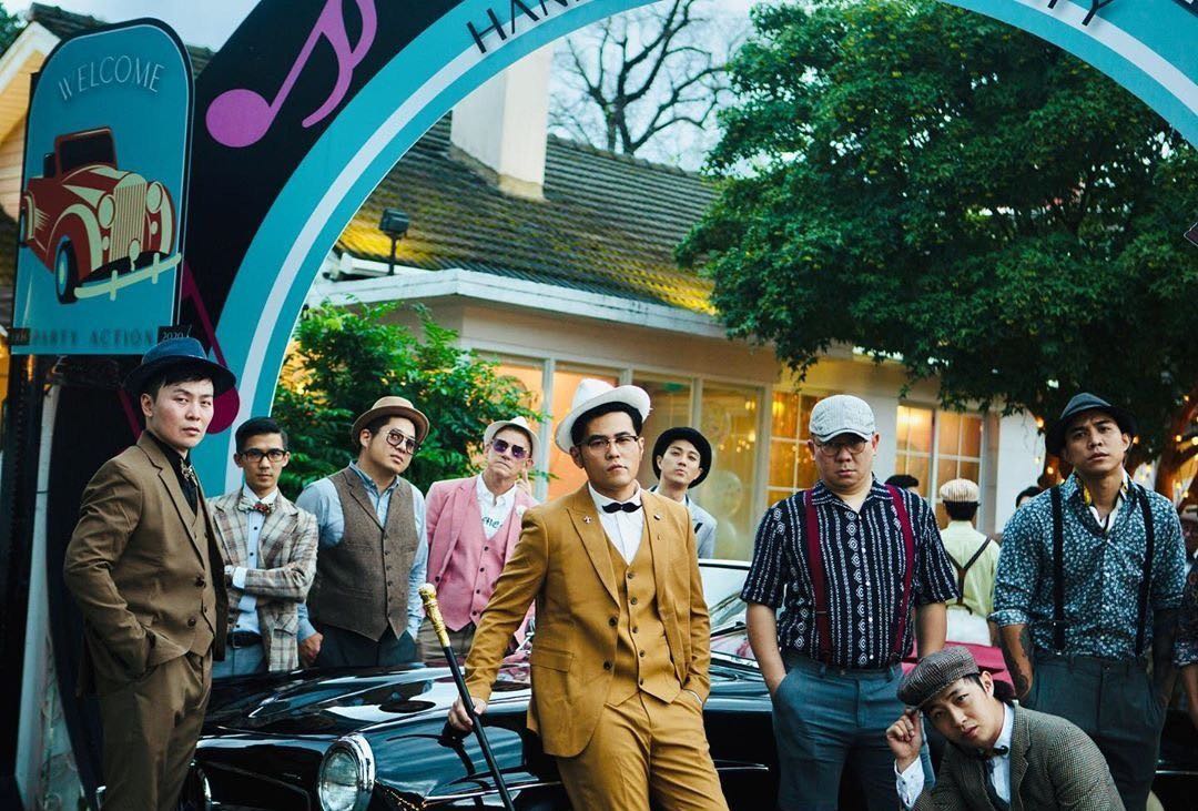 周杰伦携爱妻亮相昆凌粉色露肩裙,昆凌晒全家福庆周杰伦生日