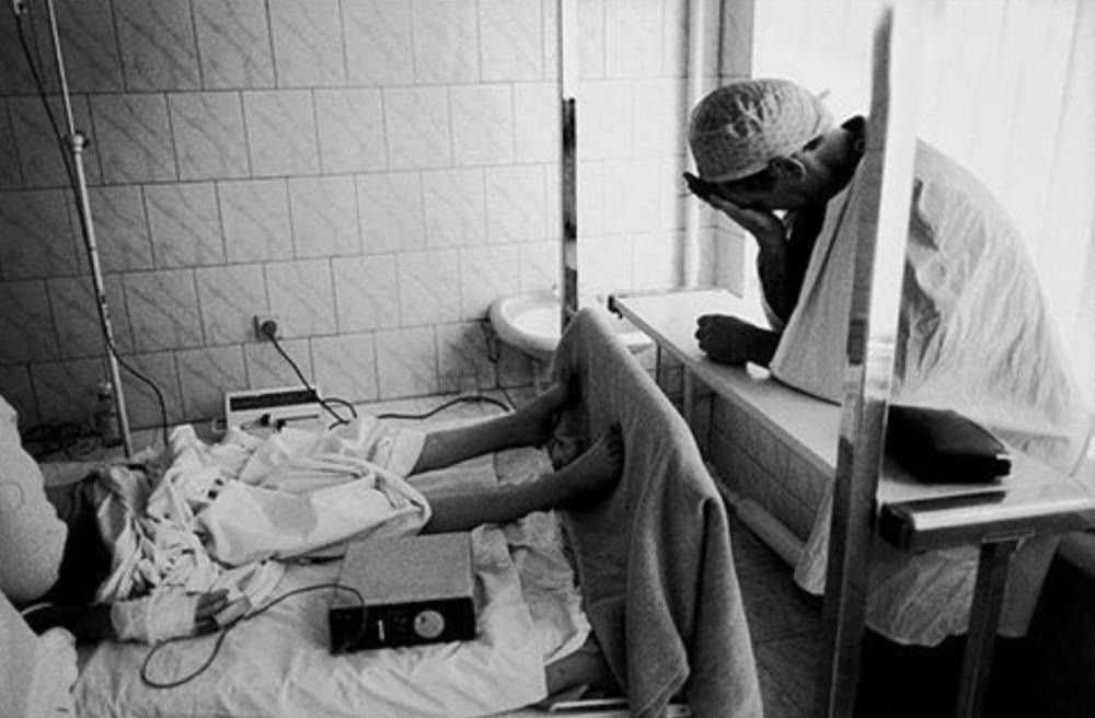 1992年山西工人捡到发光圆柱,1992年山西一工人捡到一根金属棒