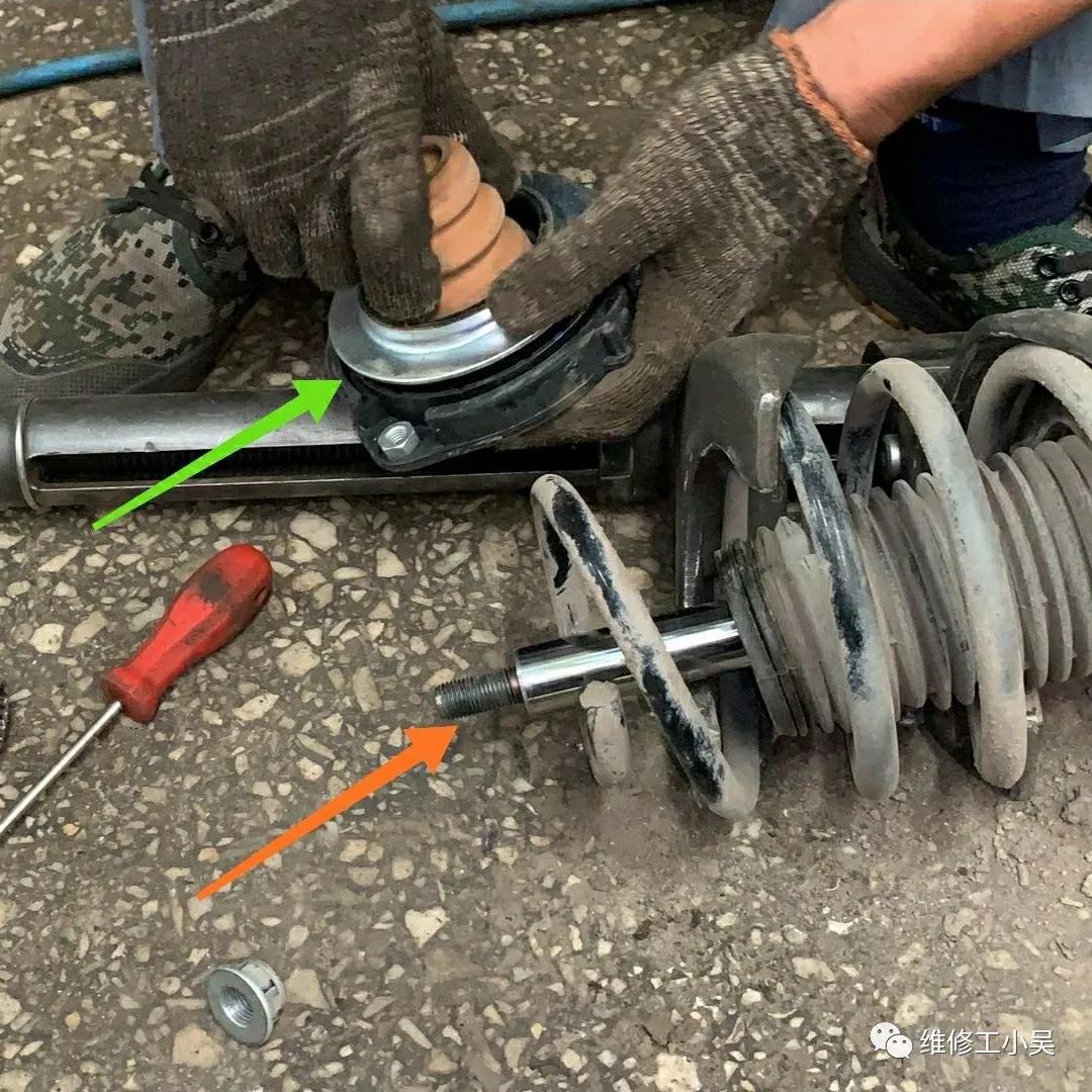 帕萨特打方向盘有吱吱异响,帕萨特打方向盘有异响是怎么回事