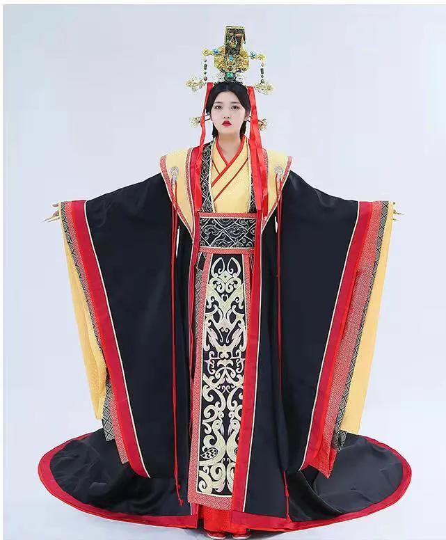 我是一名设计师是什么梗,汉服设计师一个月工资