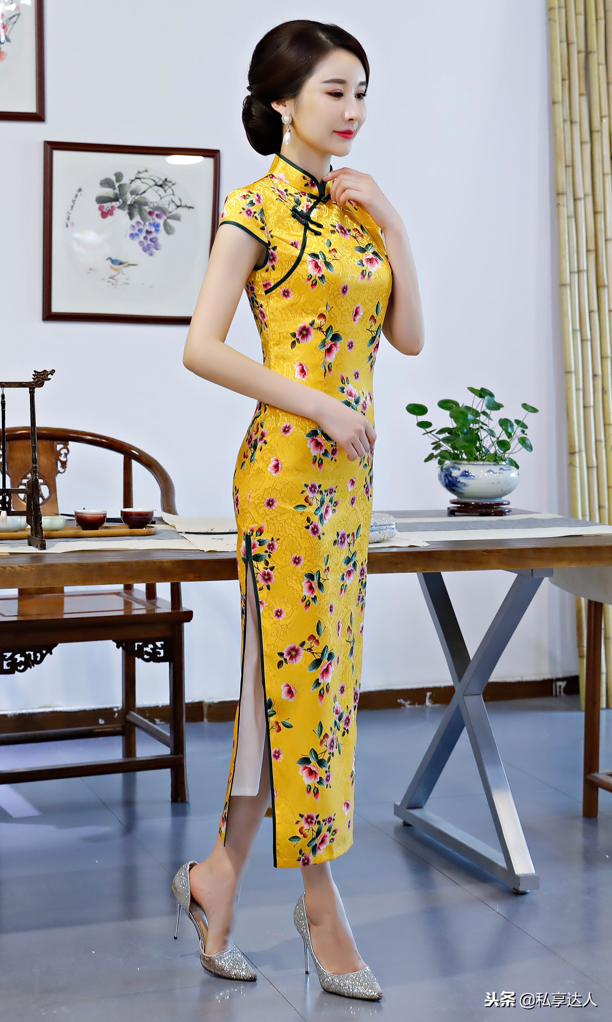 旗袍长款裙洋气高端,旗袍裙显出女性的温柔